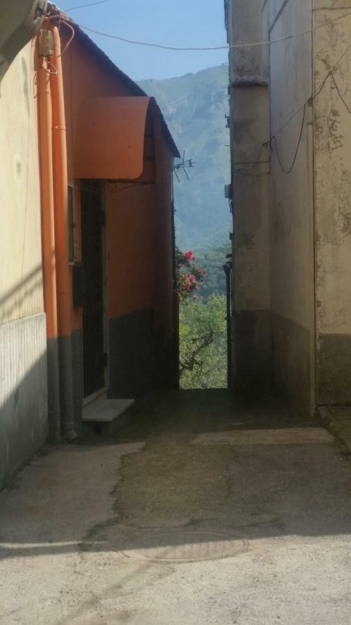Mont E Case Da Martina Vico Equense Exterior photo