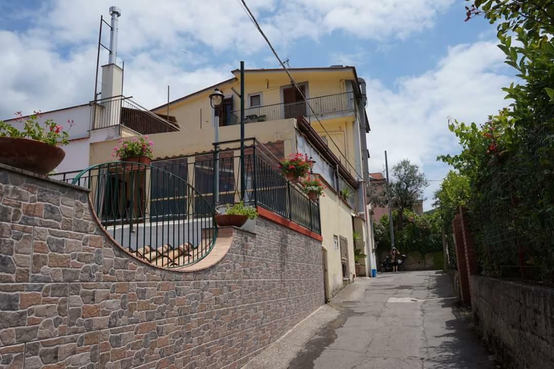 Mont E Case Da Martina Vico Equense Exterior photo